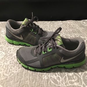 Nike Dual Fusion ST2